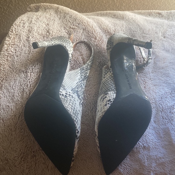 Snakeskin 4 inch pump sling back - Picture 2 of 3